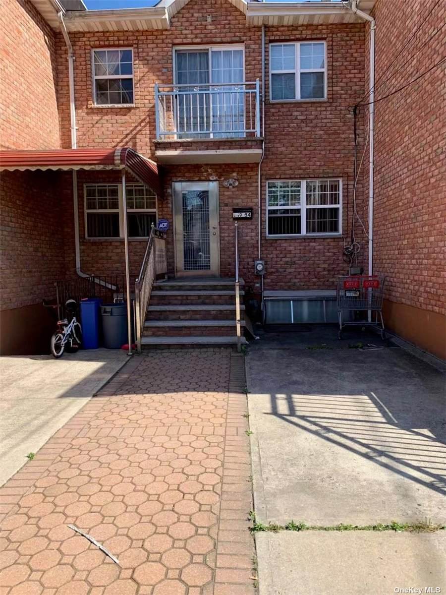 149-54 Cherry Avenue - Photo 1