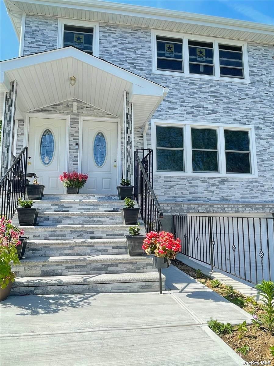 188-15 Ludlum Avenue - Photo 1