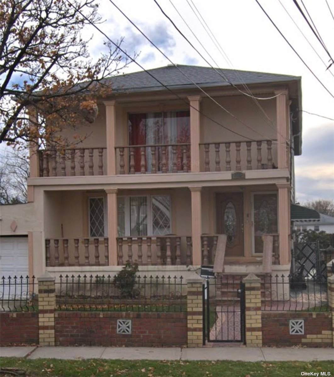 258-12 Craft Avenue - Photo 1
