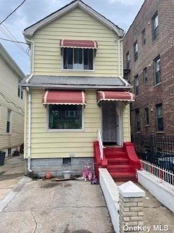 635 52nd Street - Photo 1