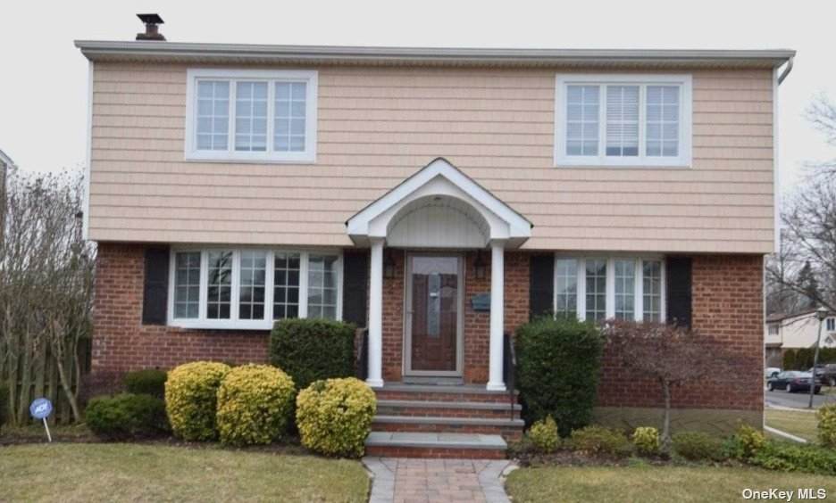2 Linden Street - Photo 1