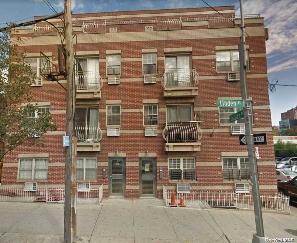 35-15 Linden Place - Photo 1