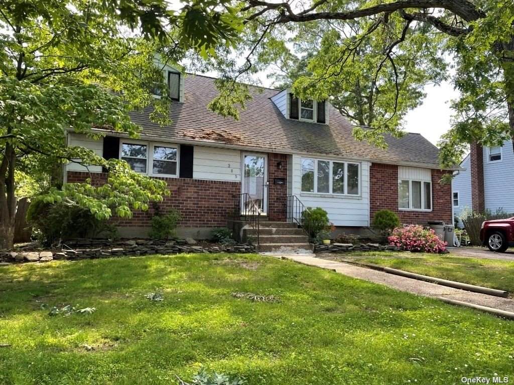 385 Broome Avenue - Photo 1