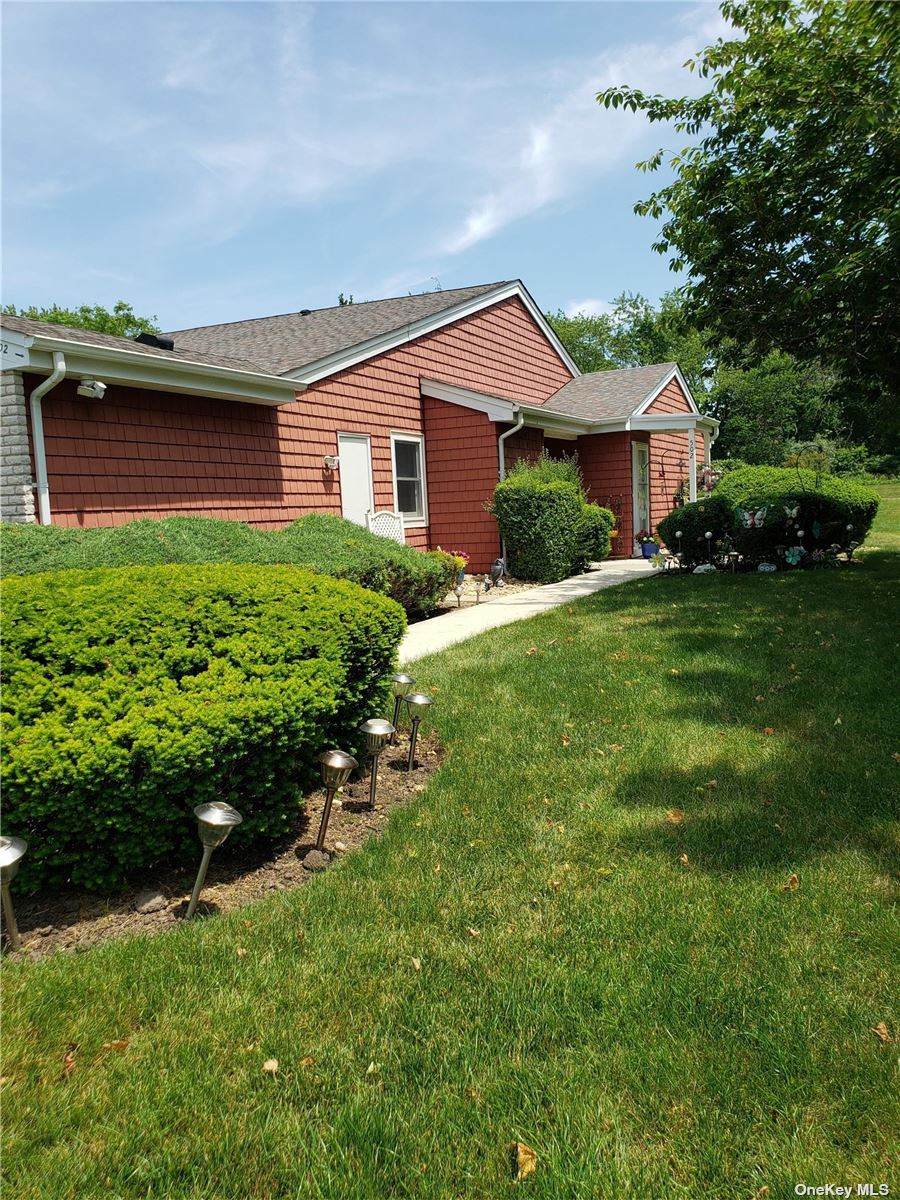 501 Drew Drive - Photo 1