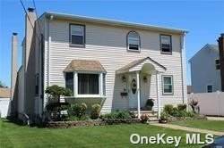 18 Plymouth Drive - Photo 1
