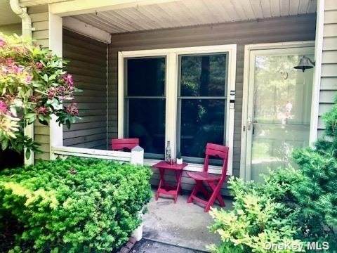 10 Sea Court Lane - Photo 1