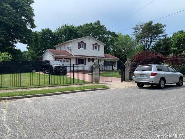 450 Mayflower Avenue - Photo 1