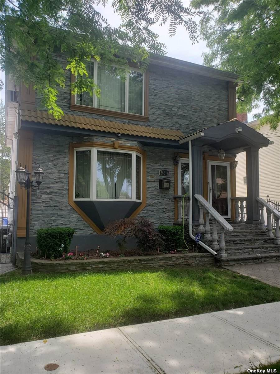 255-36 147th Road - Photo 1