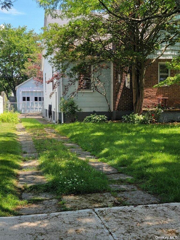 84-55 252nd Street - Photo 1