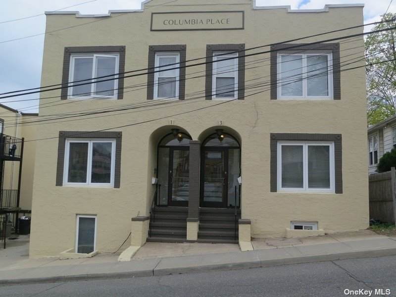1-3 Columbia Place - Photo 1