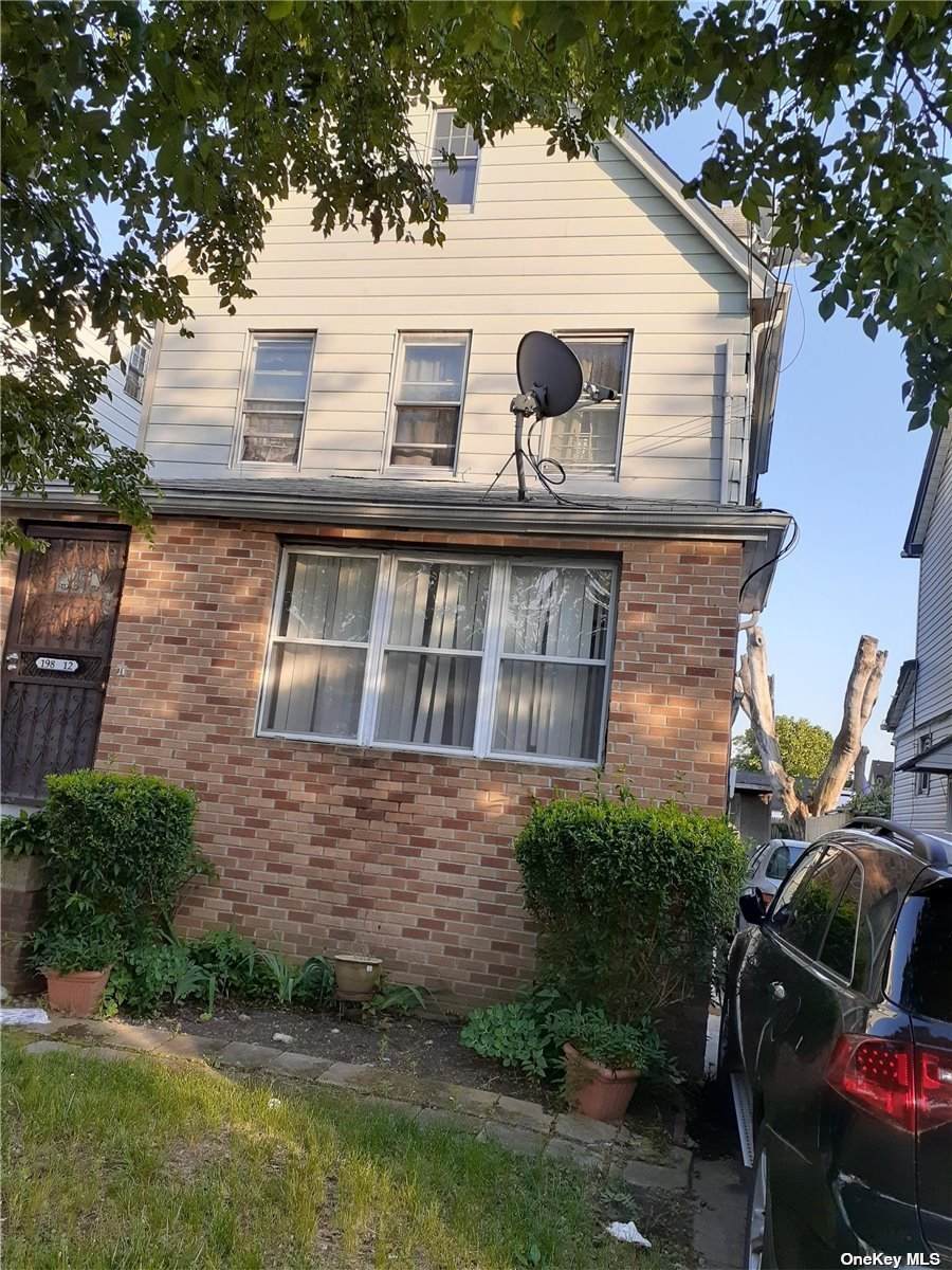 198-12 116 Avenue - Photo 1