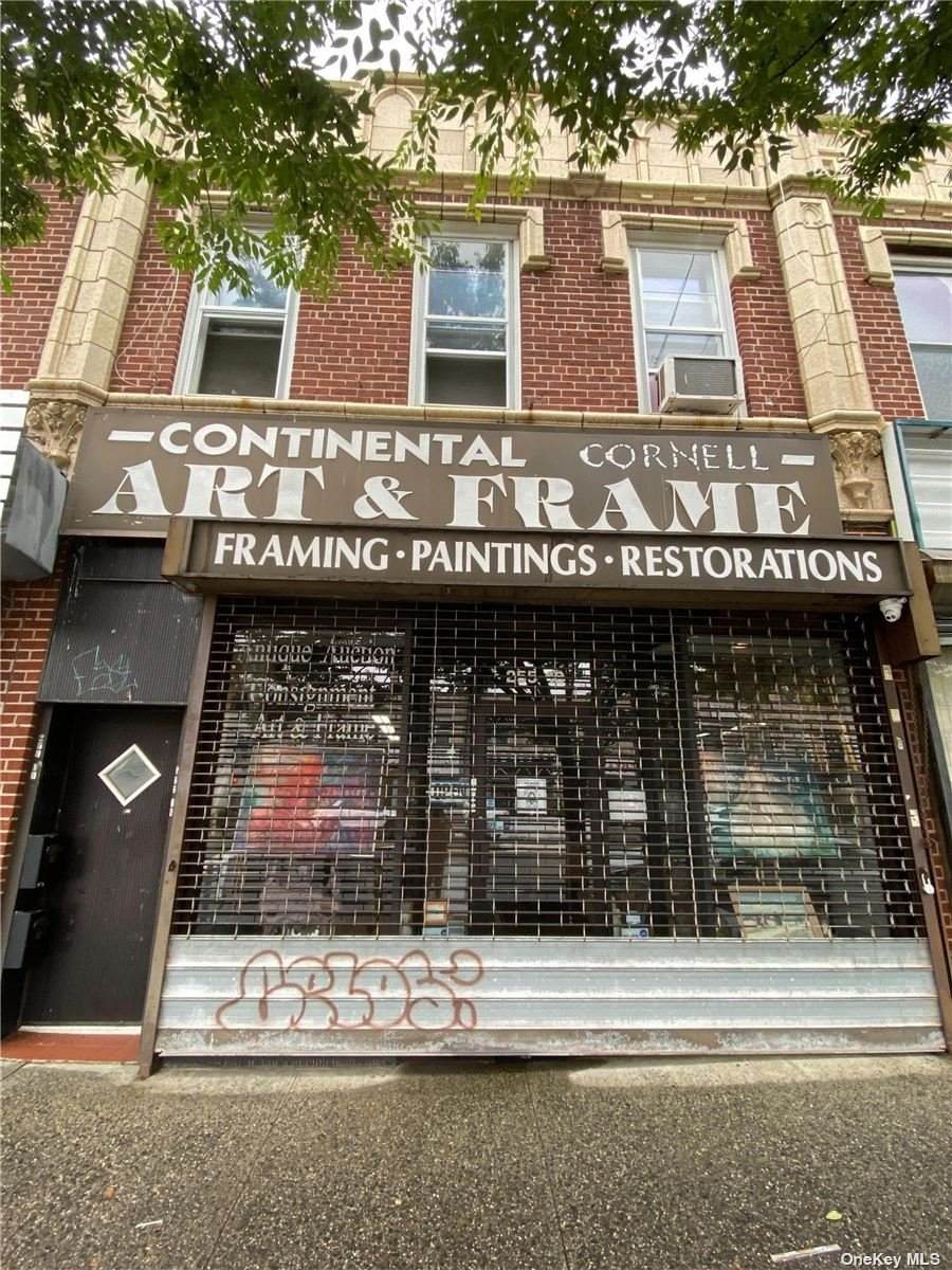 255-10 Northern Boulevard - Photo 1