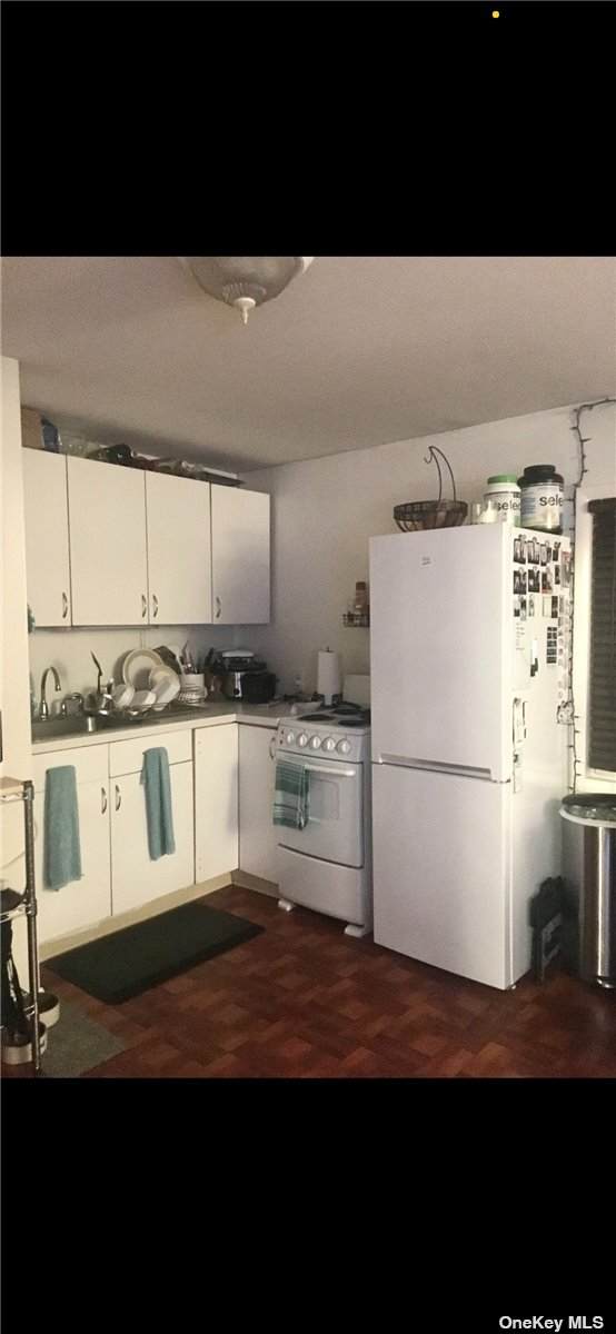 10 Village Lane - Photo 1