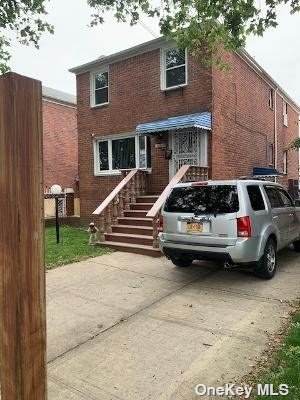 128-24 Van Wyck Expressway - Photo 1