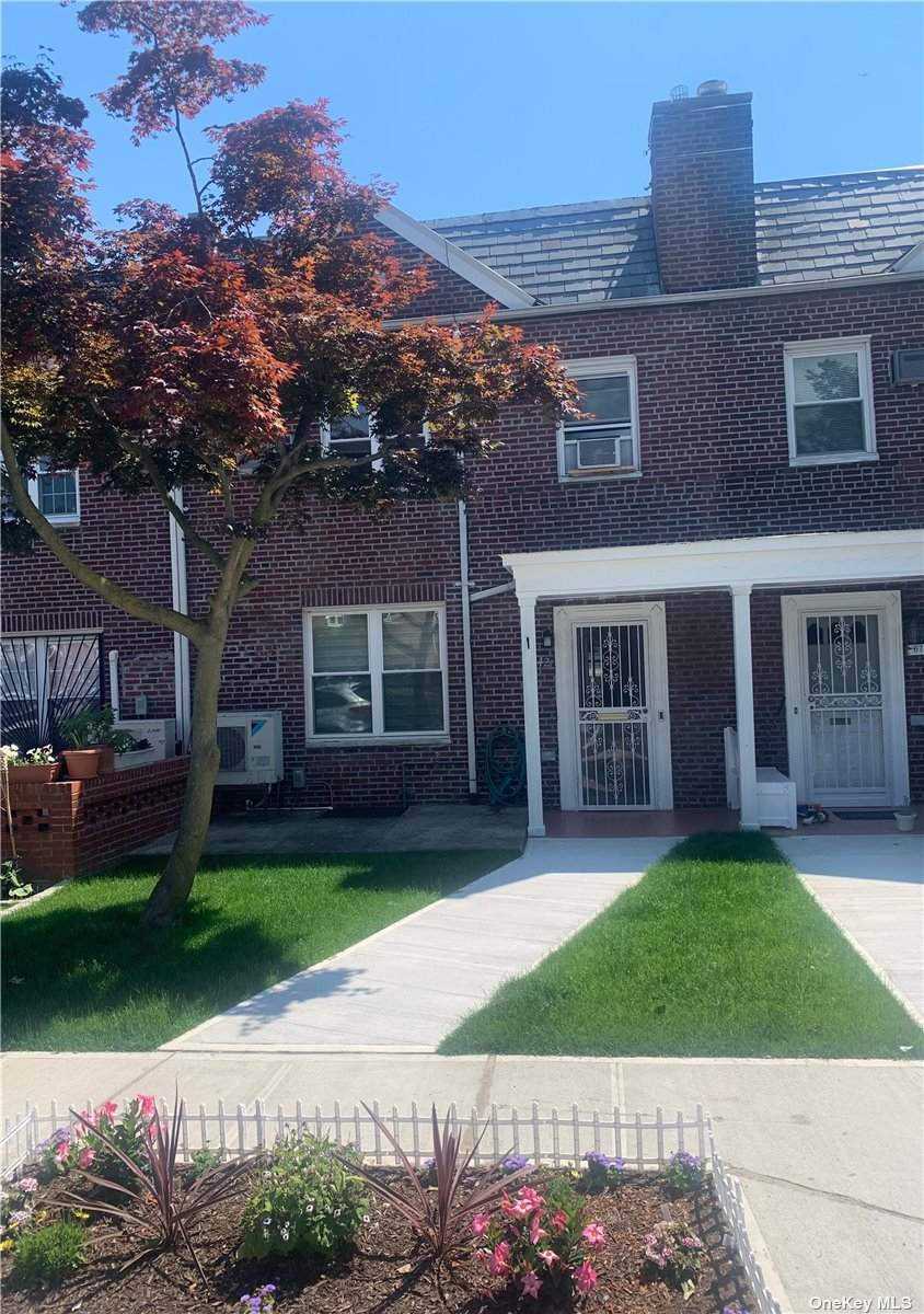 67-42 Harrow Street - Photo 1