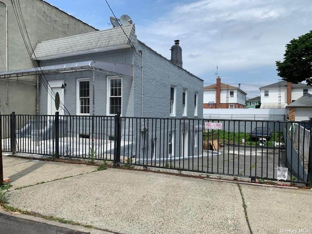 107-25 75th Street - Photo 1