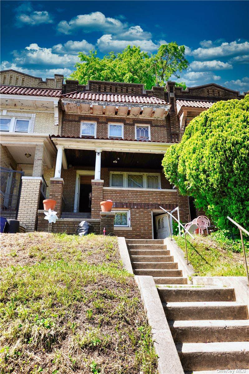 143 Sunnyside Avenue - Photo 1