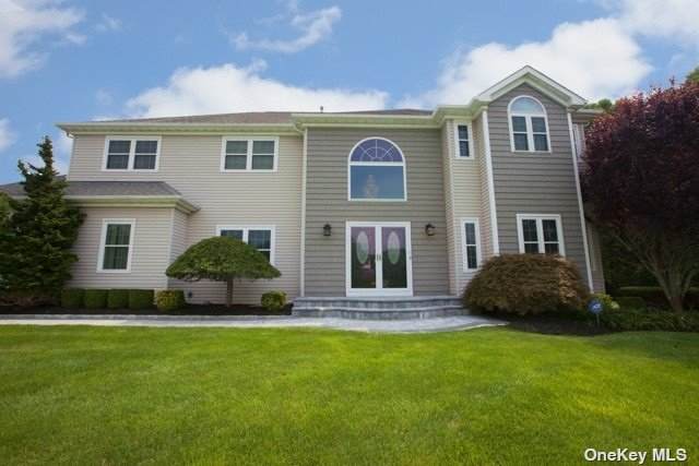 17 Chateau Drive - Photo 1