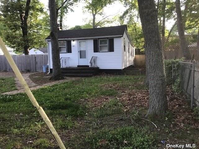 212 Monroe Drive - Photo 1