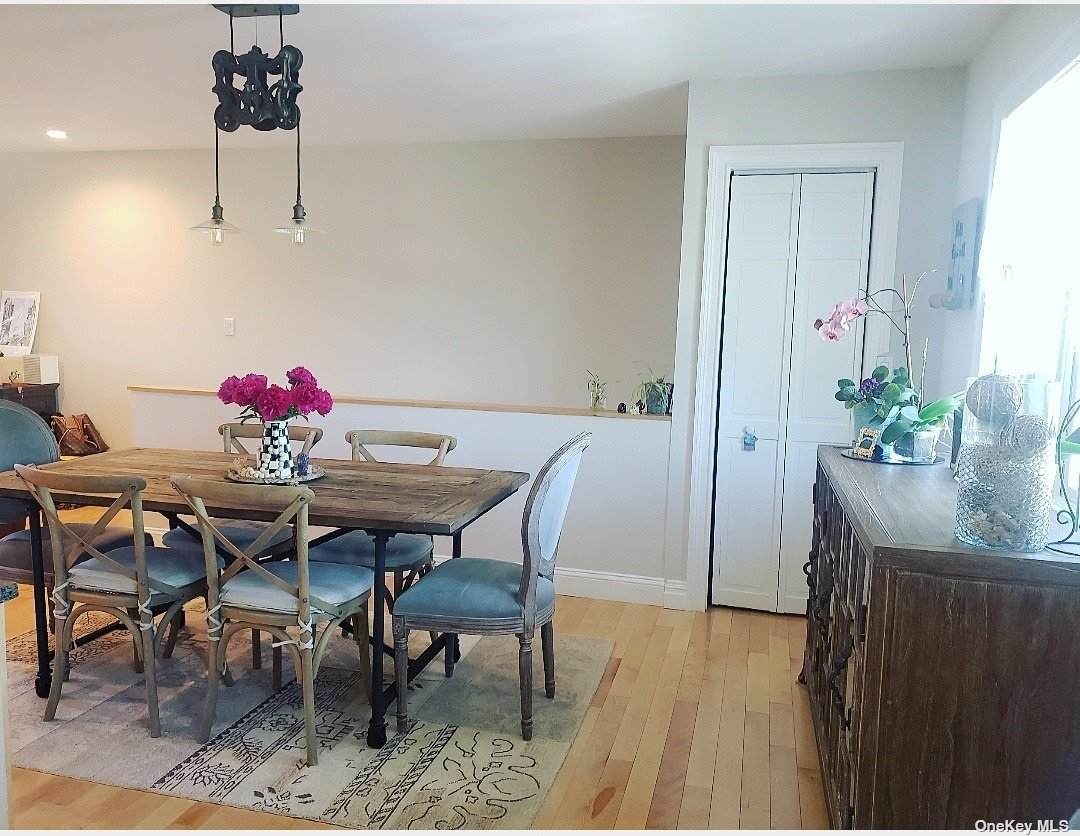 215 Mariners Way - Photo 1
