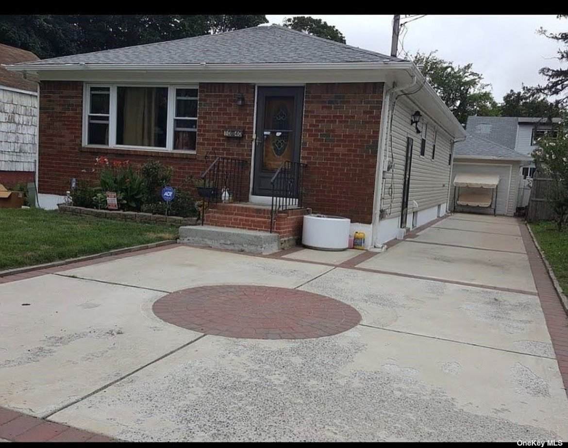 1040 Brookside Avenue - Photo 1