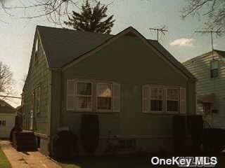 244-20 86th Avenue - Photo 1
