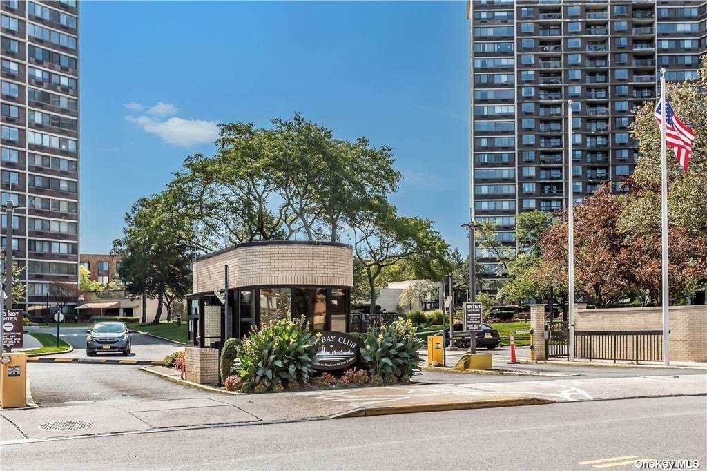 2 Bay Club Drive - Photo 1
