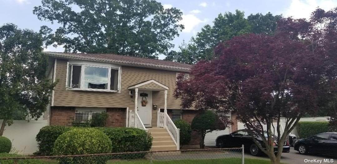 75 Franklin Avenue - Photo 1