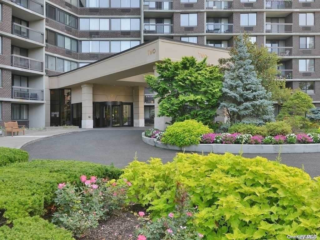 1 Bay Club Drive - Photo 1