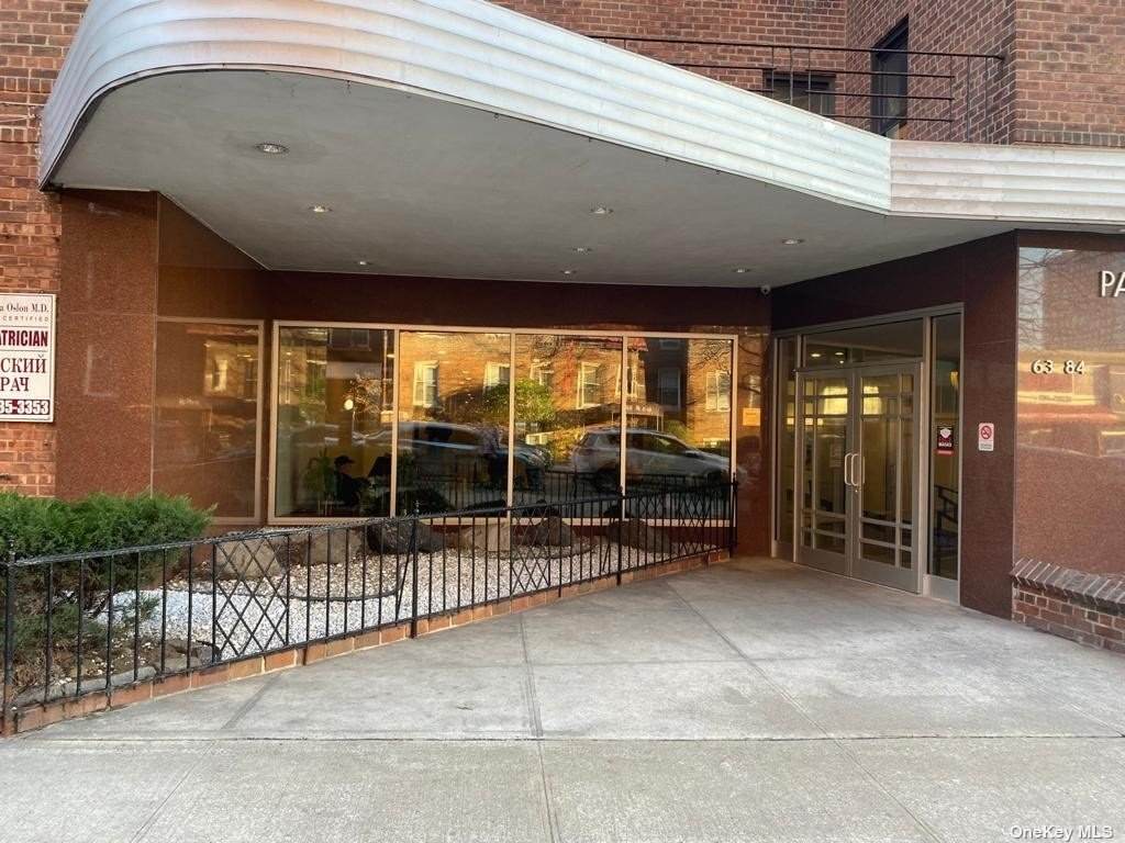 63-84 Saunders Street - Photo 1