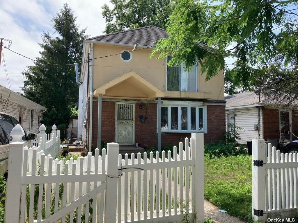 175-26 111 Avenue - Photo 1