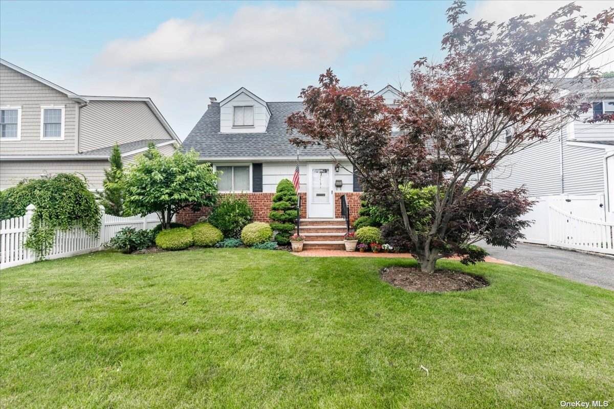 1731 Pettit Avenue - Photo 1