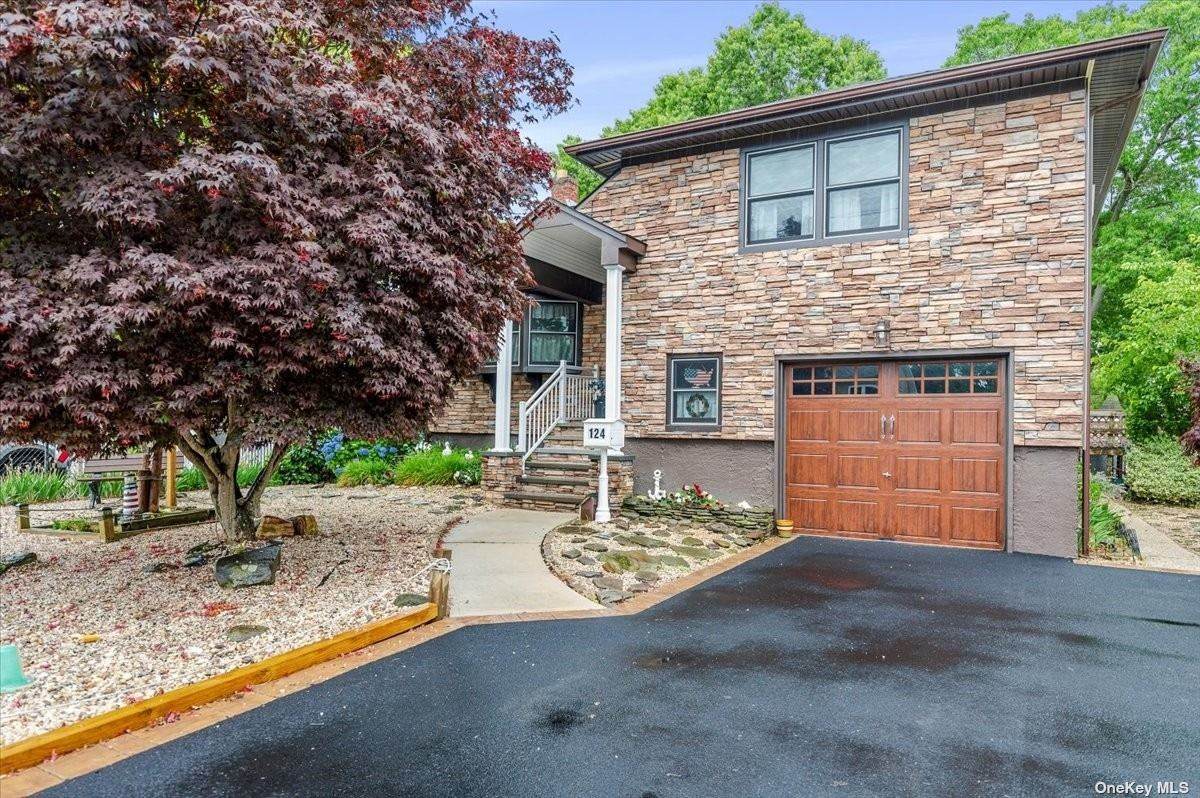 124 Koehl Street - Photo 1