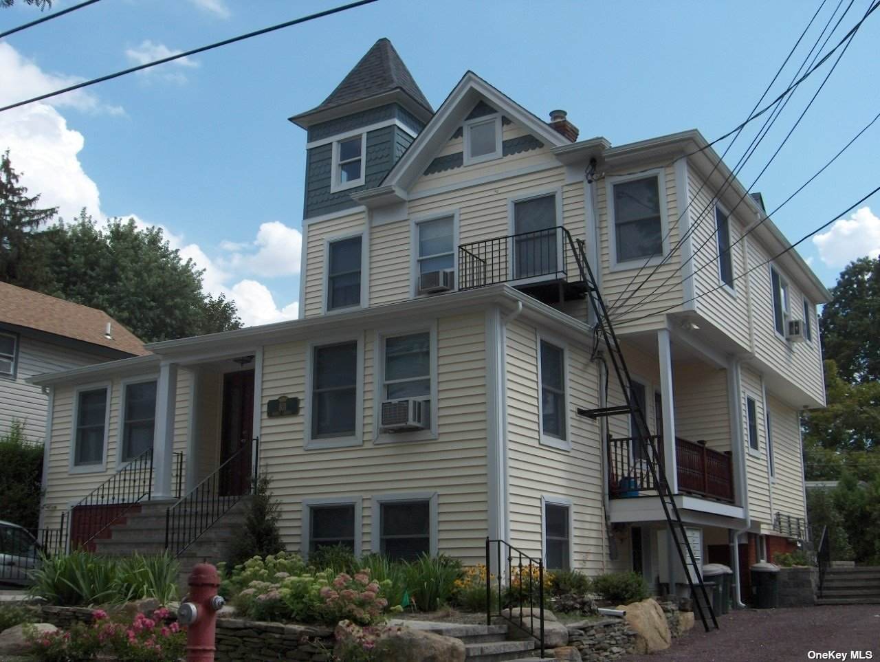 101 Maple Avenue - Photo 1