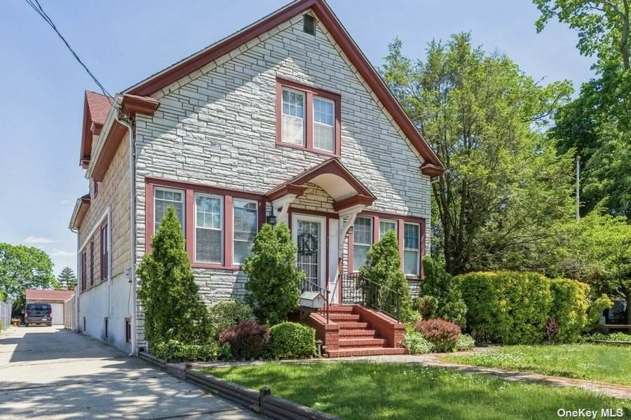 315 Dogwood Avenue - Photo 1