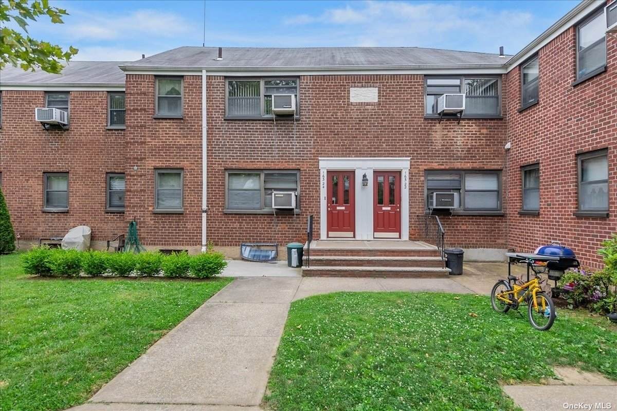 163-24 Willets Point - Photo 1