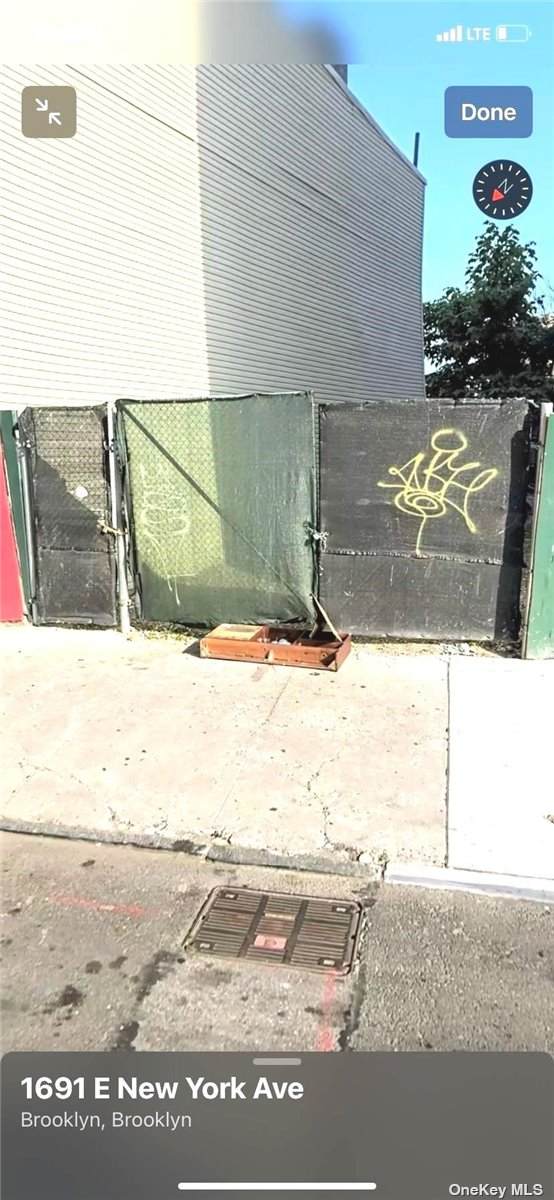 1698 East New York Avenue - Photo 1