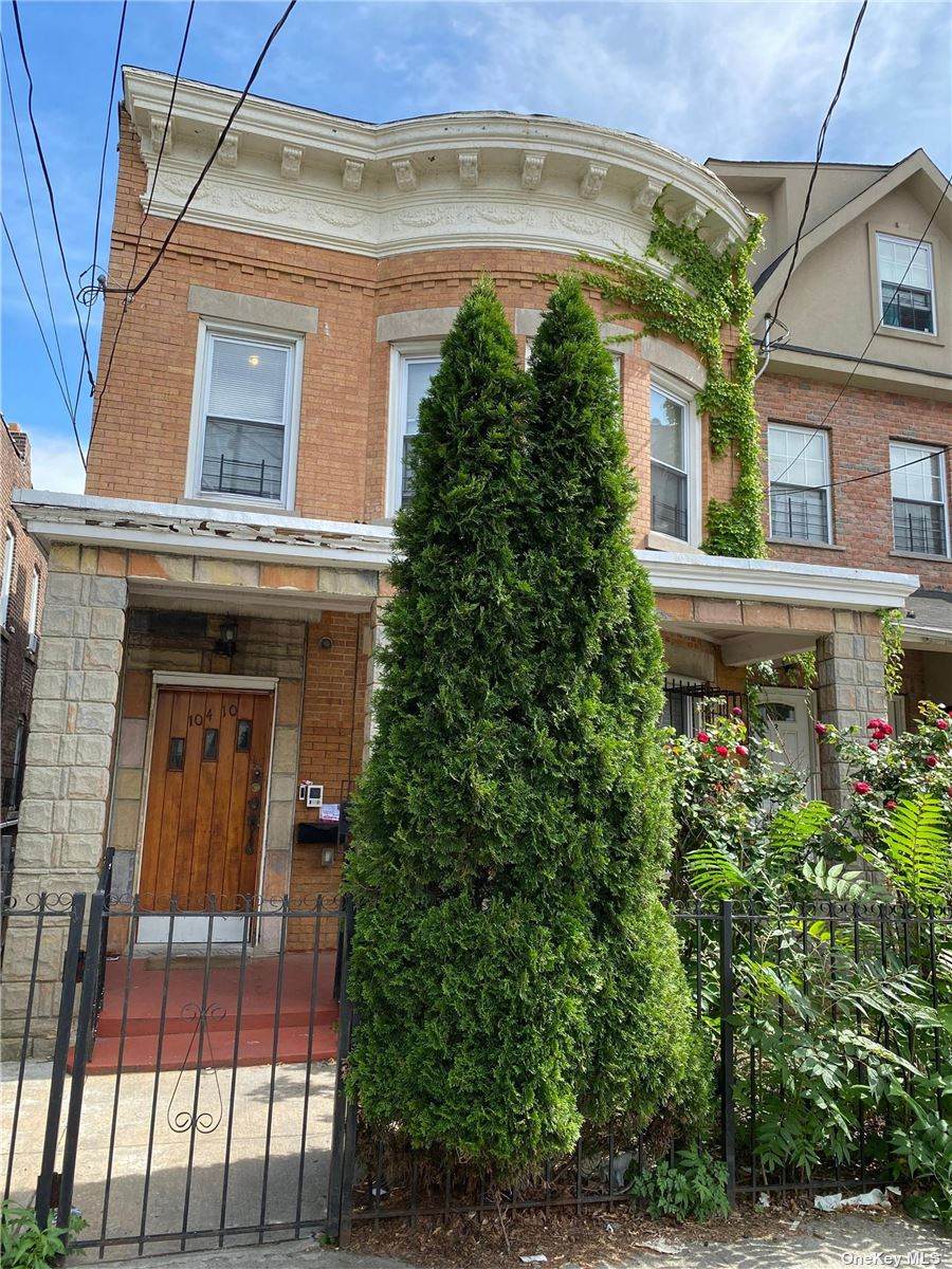 104-10 32nd Ave - Photo 1