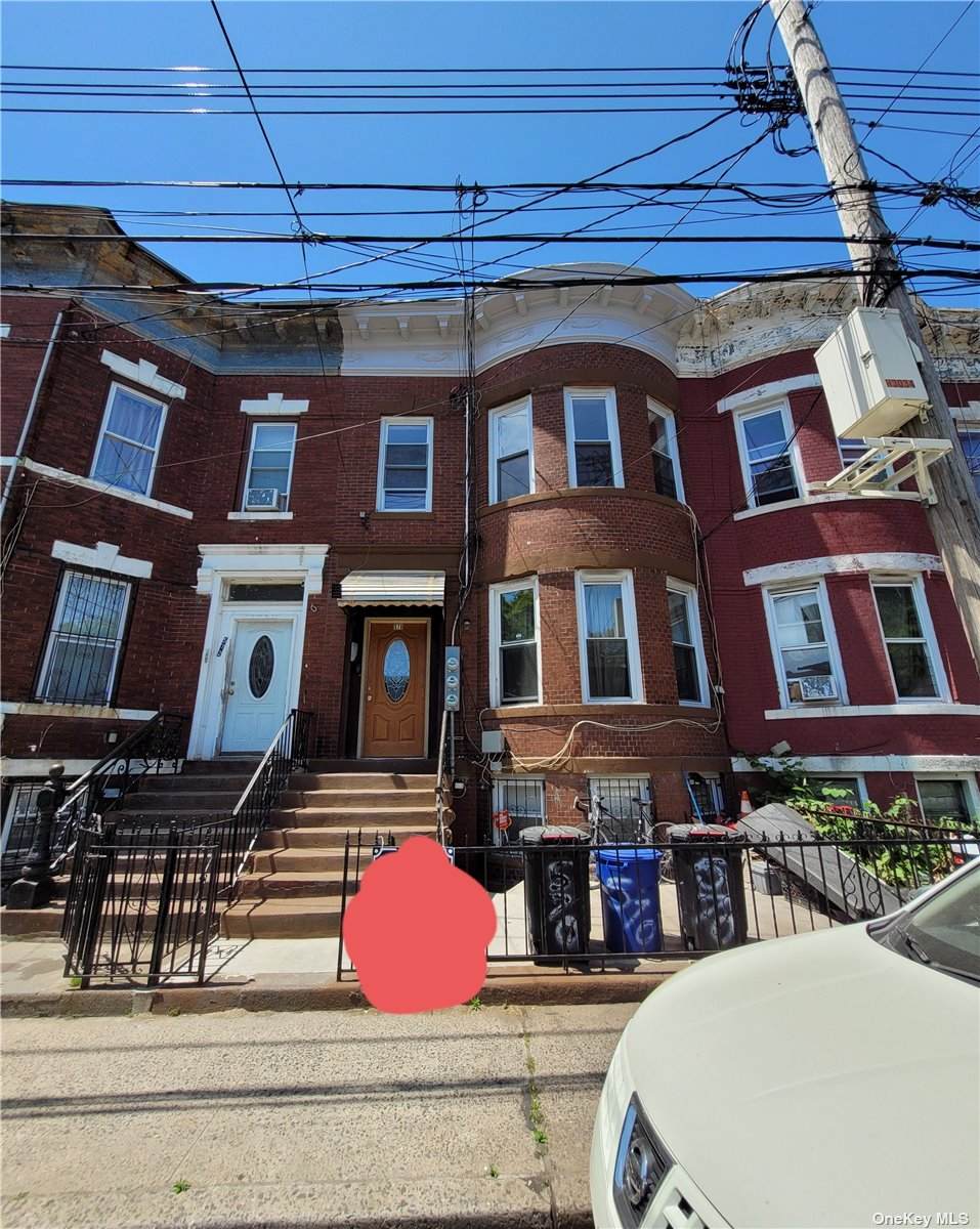 570 Cleveland Street - Photo 1