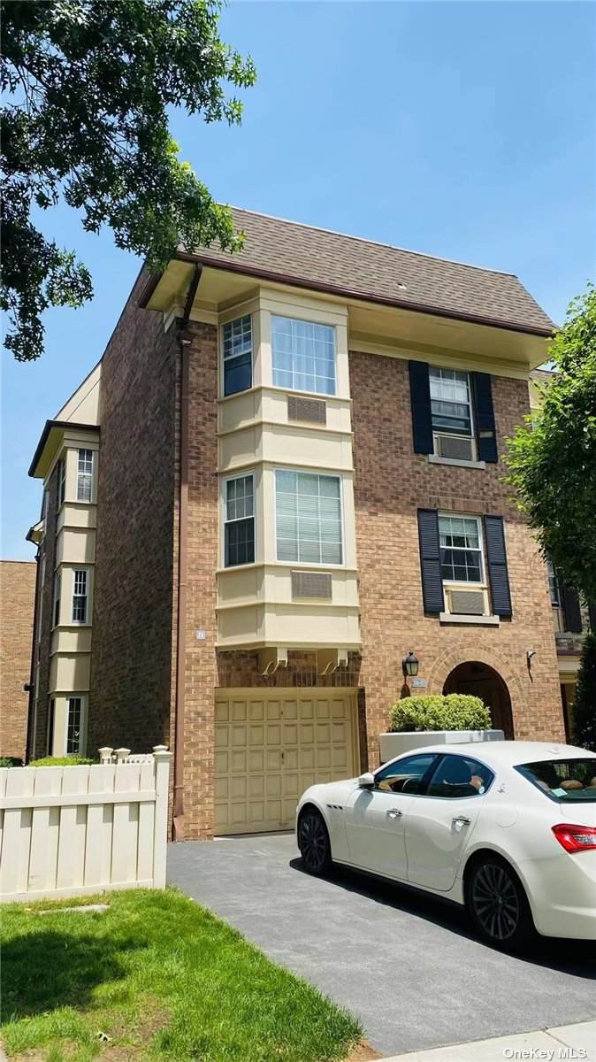 208-01 Estates Drive - Photo 1
