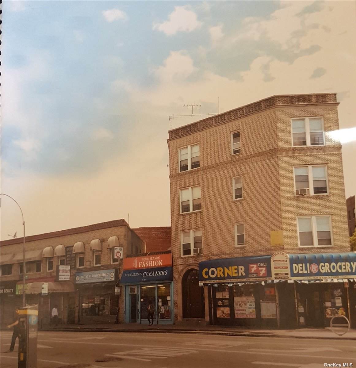 76-11 Broadway - Photo 1