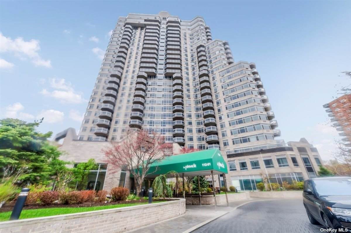 112-01 Queens Boulevard - Photo 1