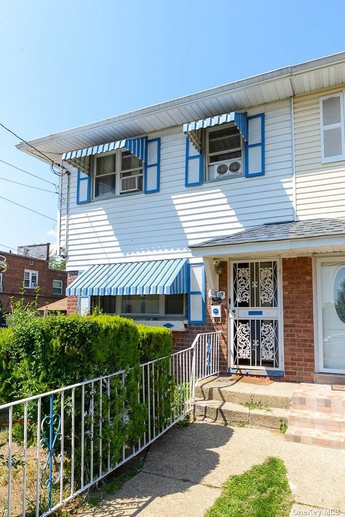 21809 139th Avenue - Photo 1