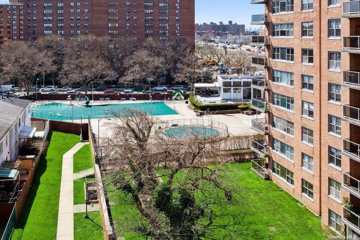 61-20 Grand Central Parkway - Photo 1