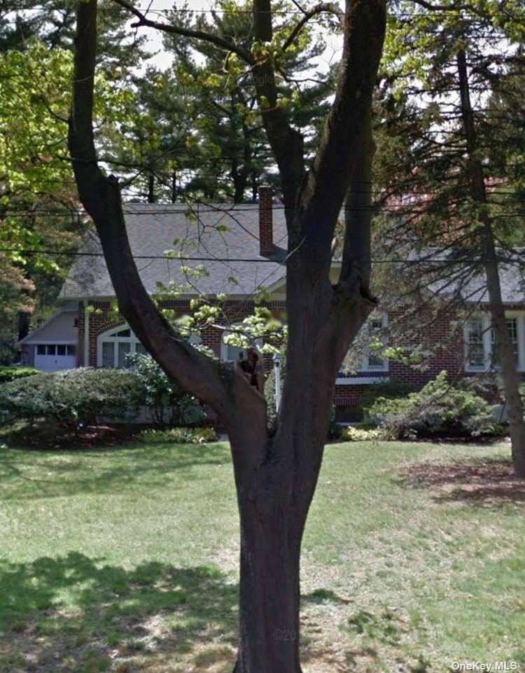 108 Tremont Avenue - Photo 1