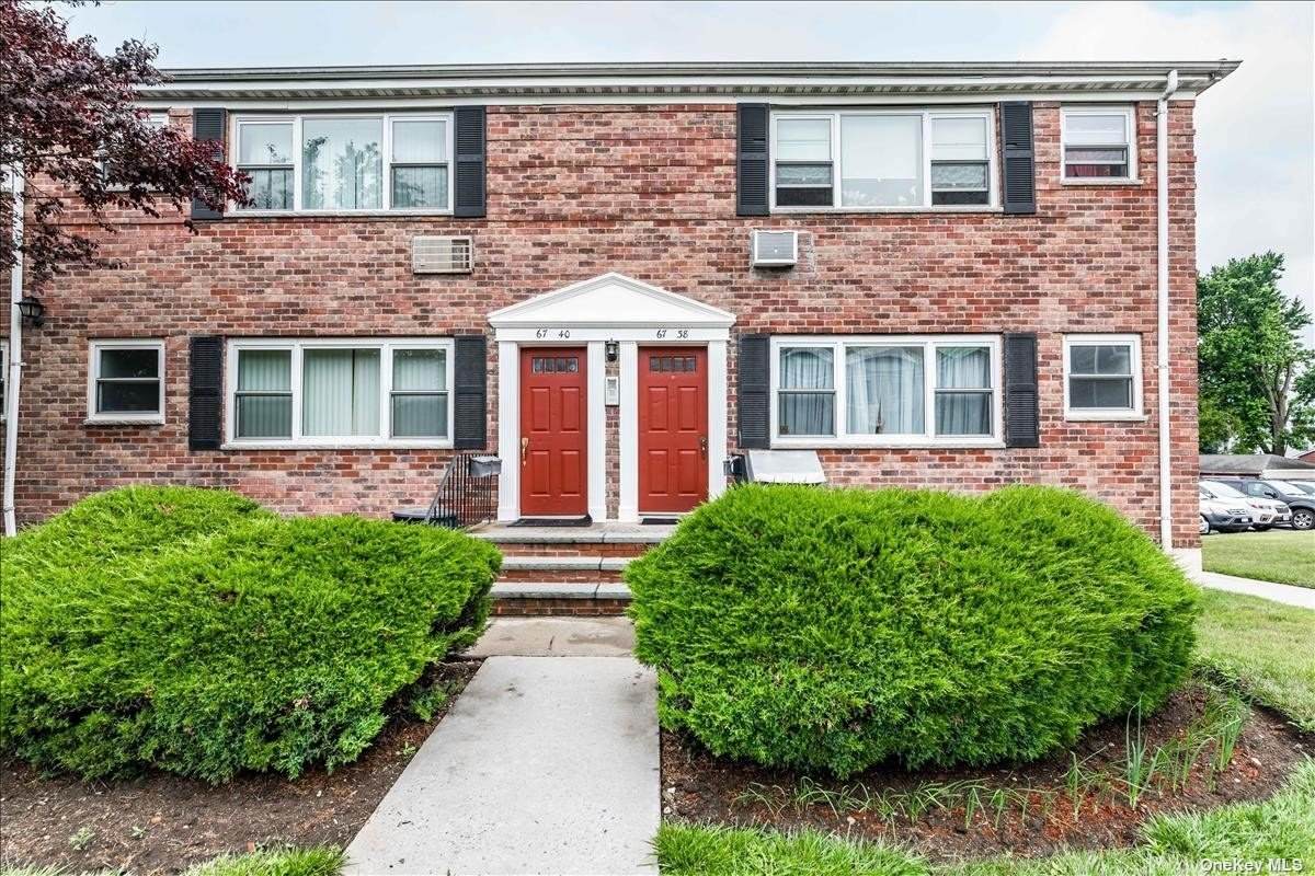 6738 150 Street - Photo 1