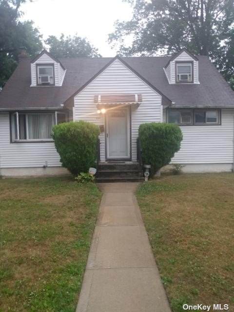 488 Clinton Avenue - Photo 1