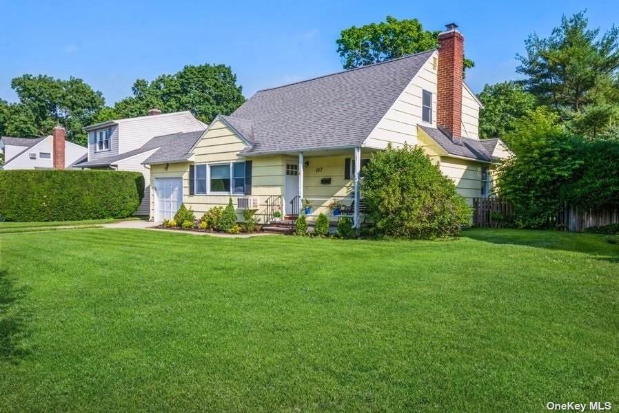 157 Chestnut Street - Photo 1
