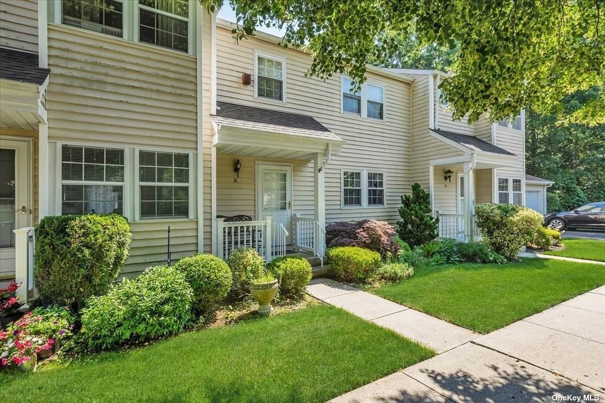 10 Franklin Commons - Photo 1