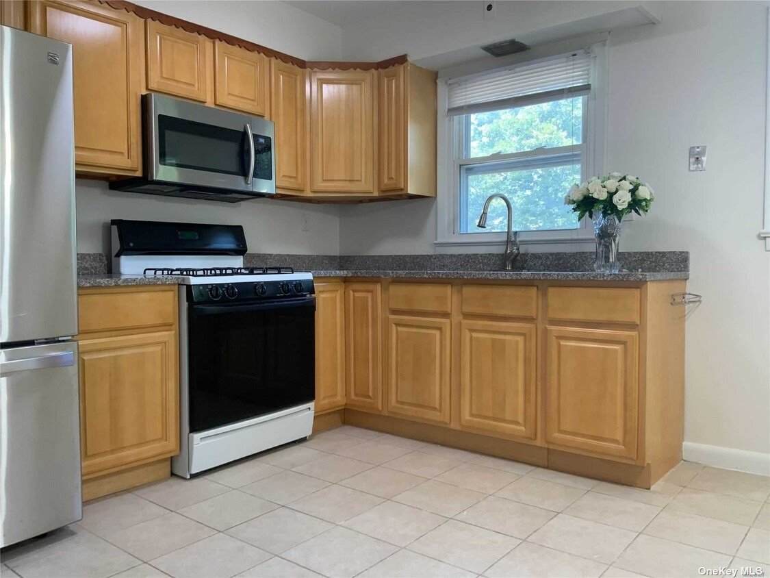 84-29 150th Street - Photo 1